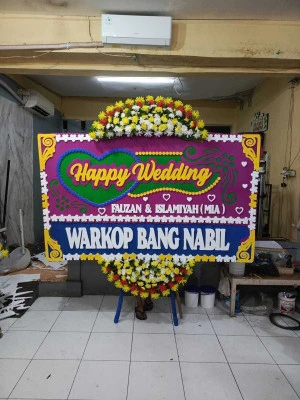 Papan Bunga di Mlese Gantiwarno