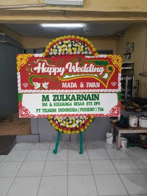 Papan Bunga di Mlese Gantiwarno